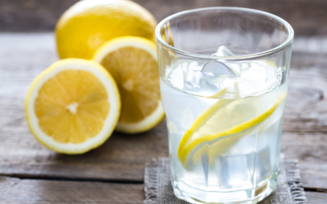 50歳の急な老け予防には水分補給を意識的に行う